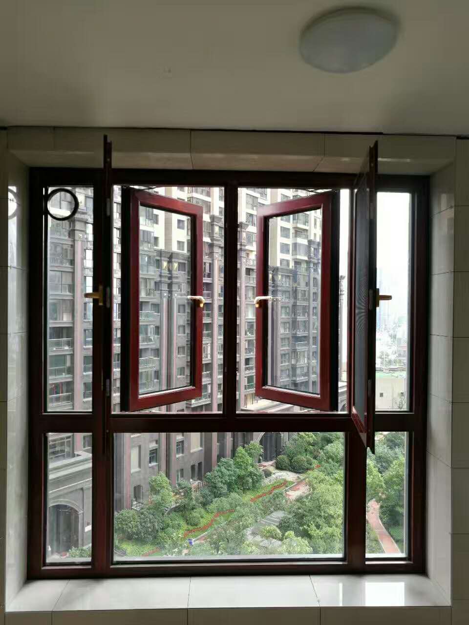 窗纱一体门窗厂